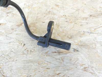 Mercedes ABS Wheel Speed Sensor, Rear Left or Right A2215400117 C216 W221 CL550 S550 CL S Class2